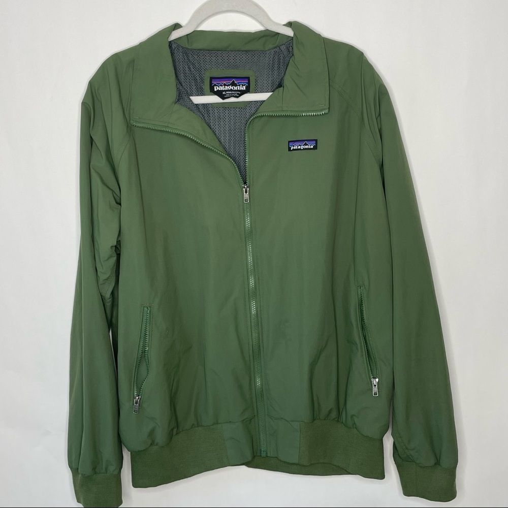 Men's Patagonia Nylon Zip Jacket sz. XL